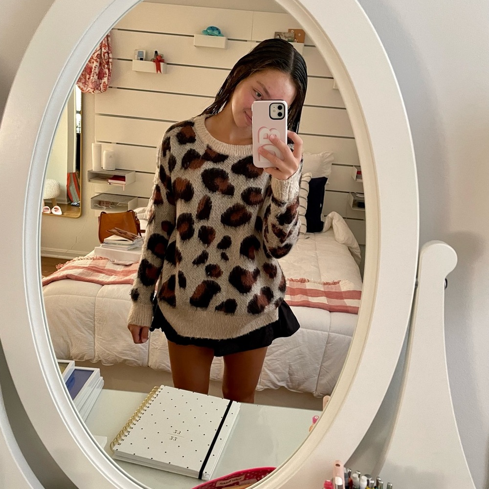 Boutique sweater, softest thing ever!!!